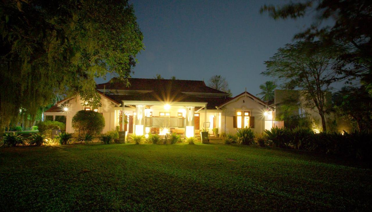 Swanee Grand Hotell Negombo Exteriör bild