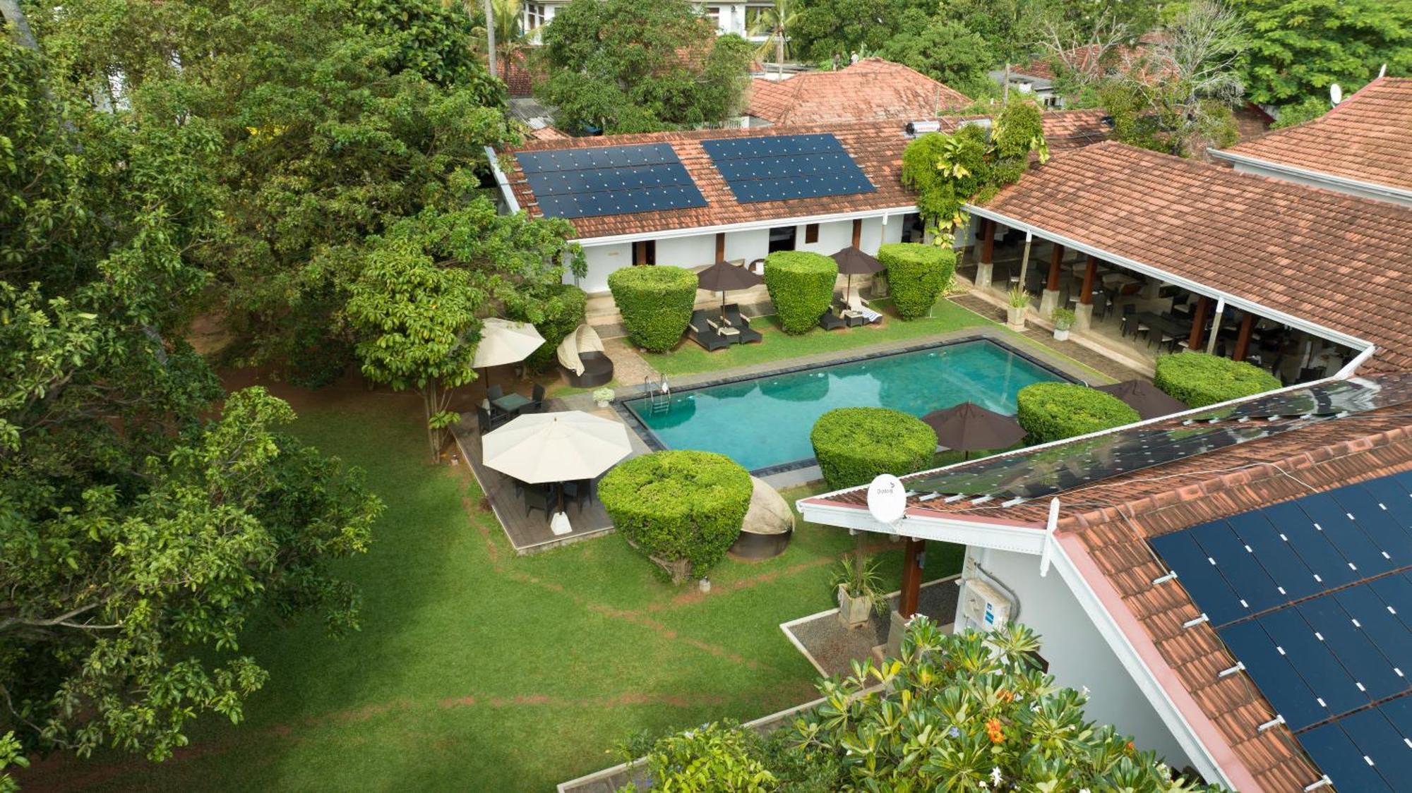Swanee Grand Hotell Negombo Exteriör bild
