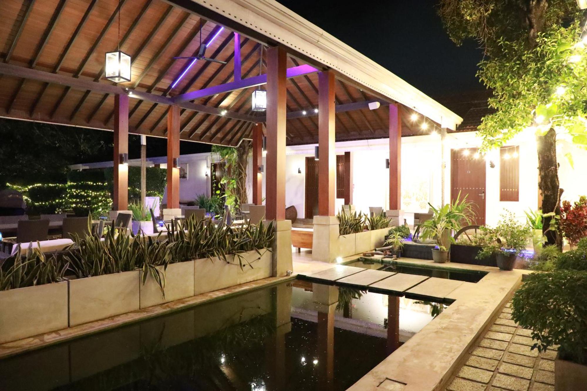Swanee Grand Hotell Negombo Exteriör bild