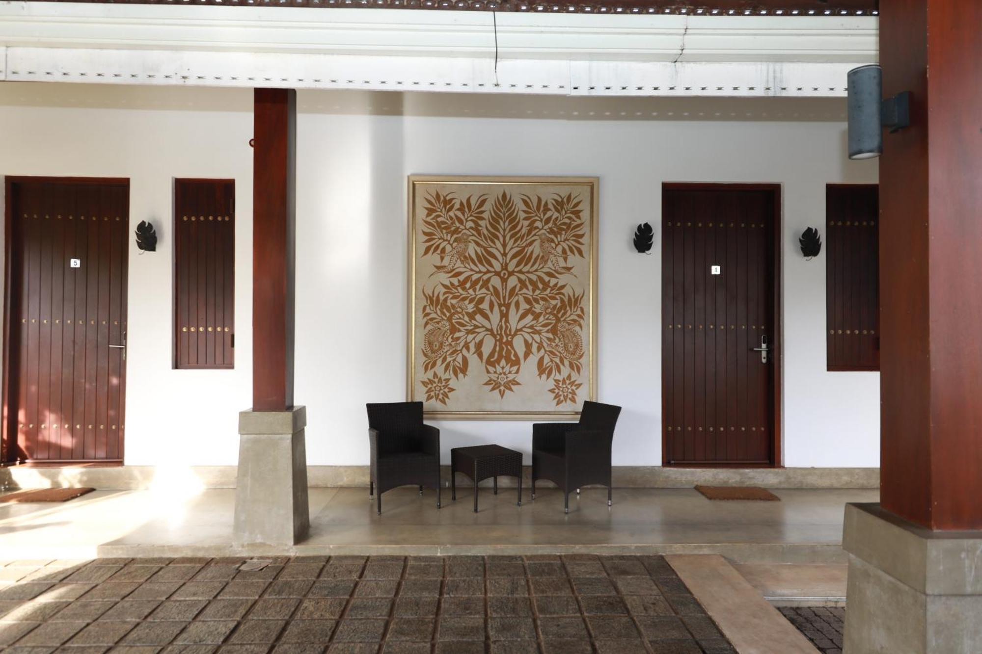 Swanee Grand Hotell Negombo Exteriör bild