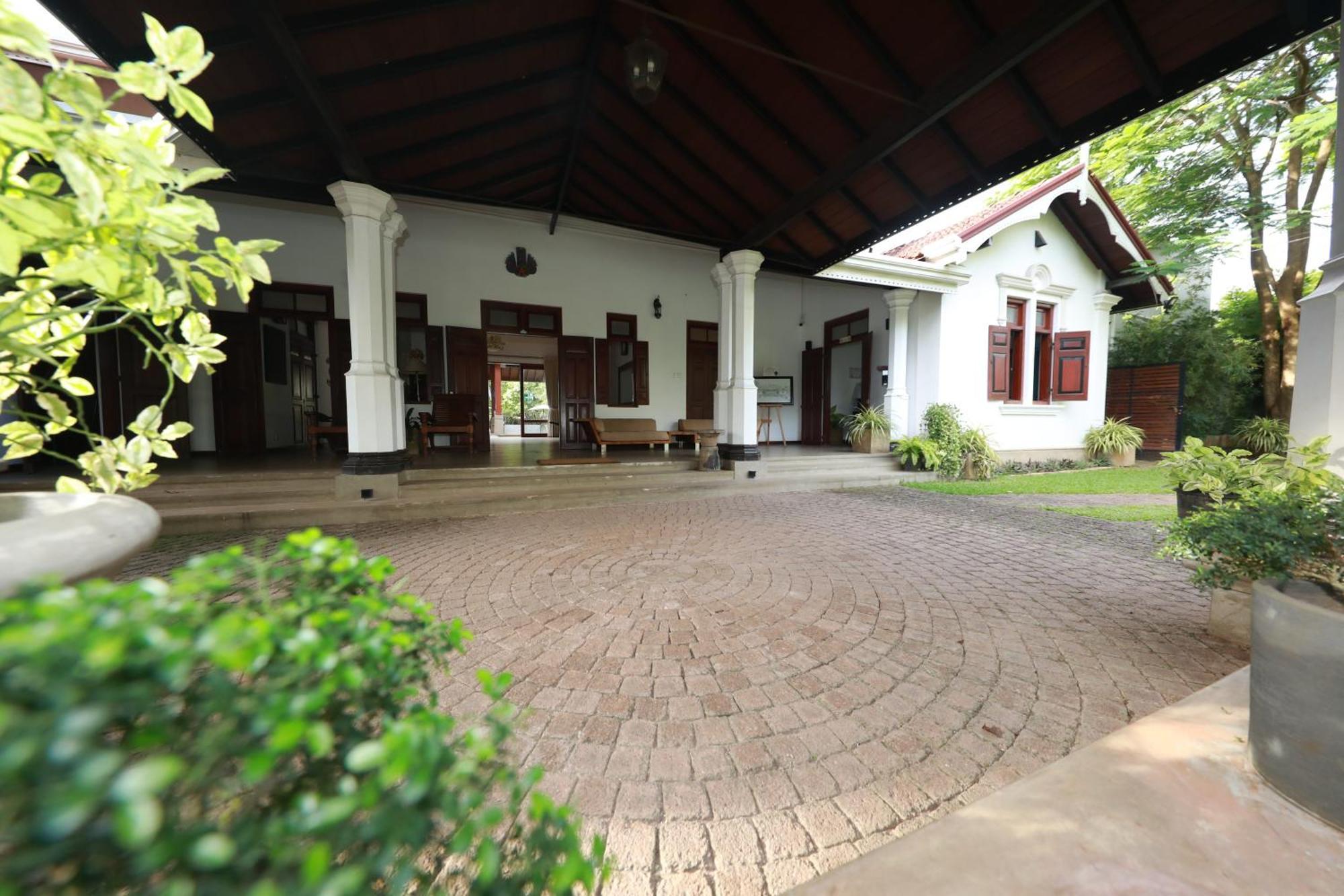 Swanee Grand Hotell Negombo Exteriör bild